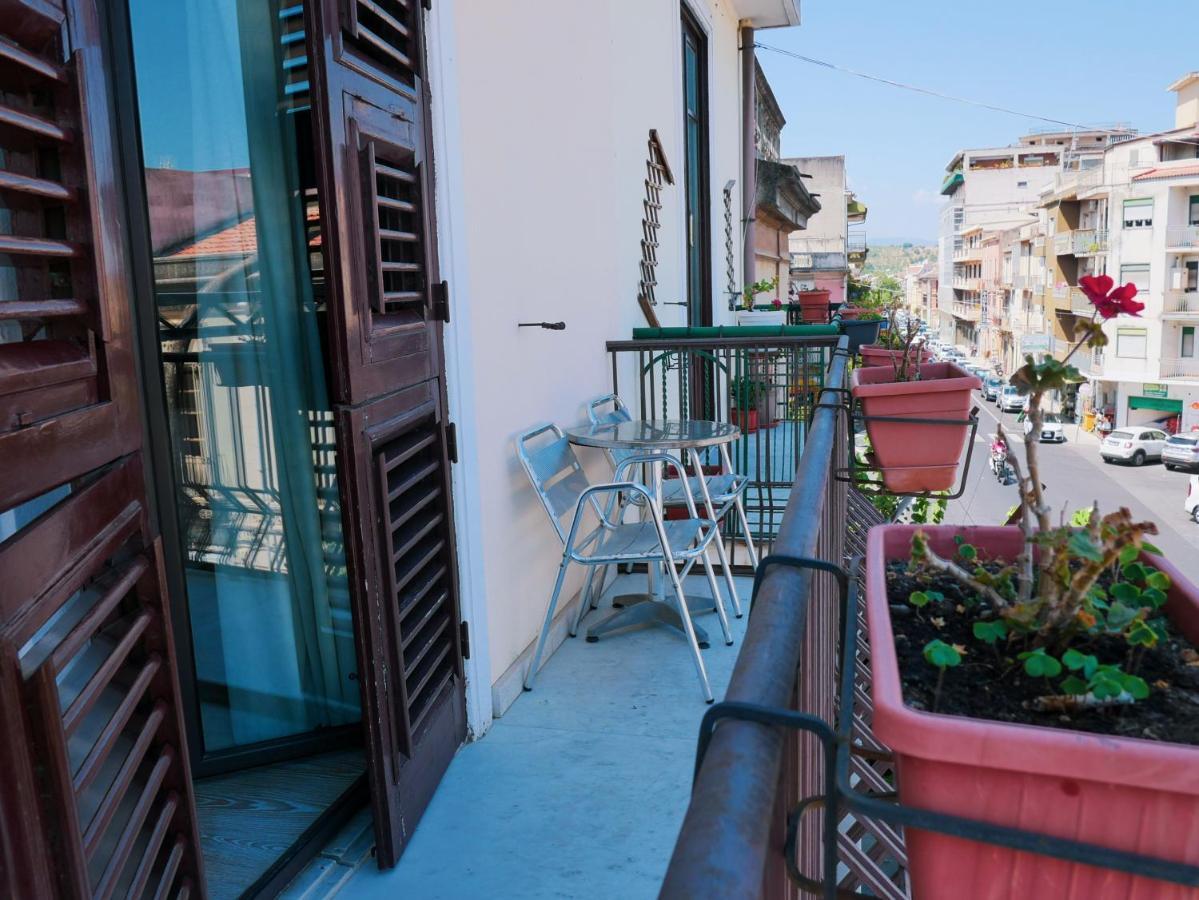 My Friend Antonia Bed & Breakfast Barcellona-Pozzo di Gotto Exterior photo